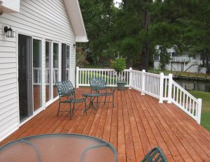 Discover the benefits of vinyl railings!