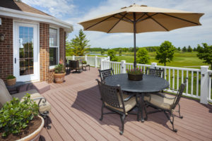 Creative Ways to Style Your Deck this Spring
