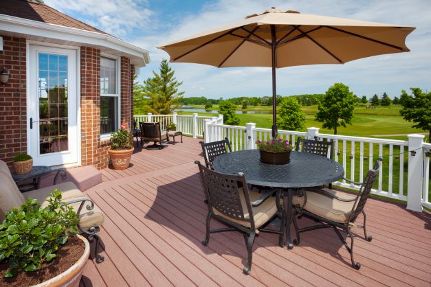 4 Considerations When Installing a Composite Deck 