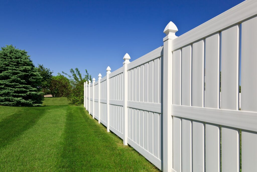Vinyl Fencingin Delaware eastern shore porch & patio